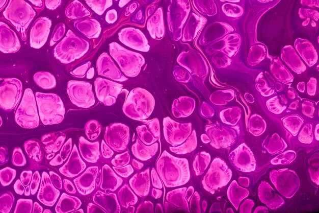 Исследование раковых клеток: изучение в микроскоп