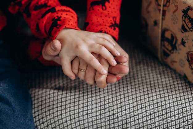 Красные подушечки пальцев у ребенка: причины и способы лечения